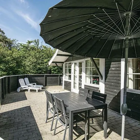 Two-bedroom Holiday In *